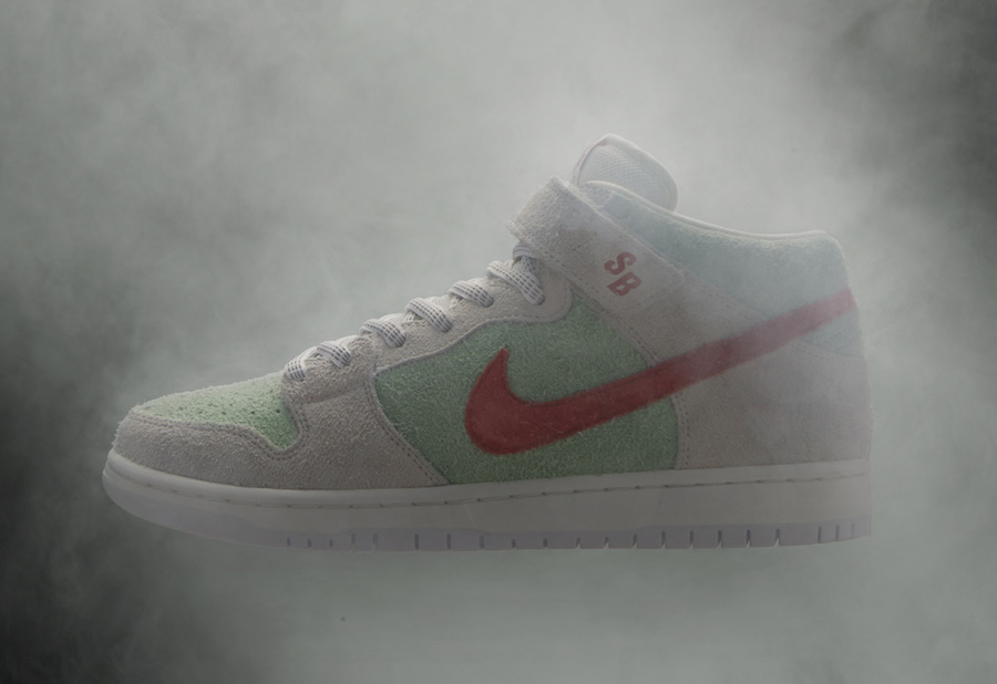 nike sb dunk mid white widow